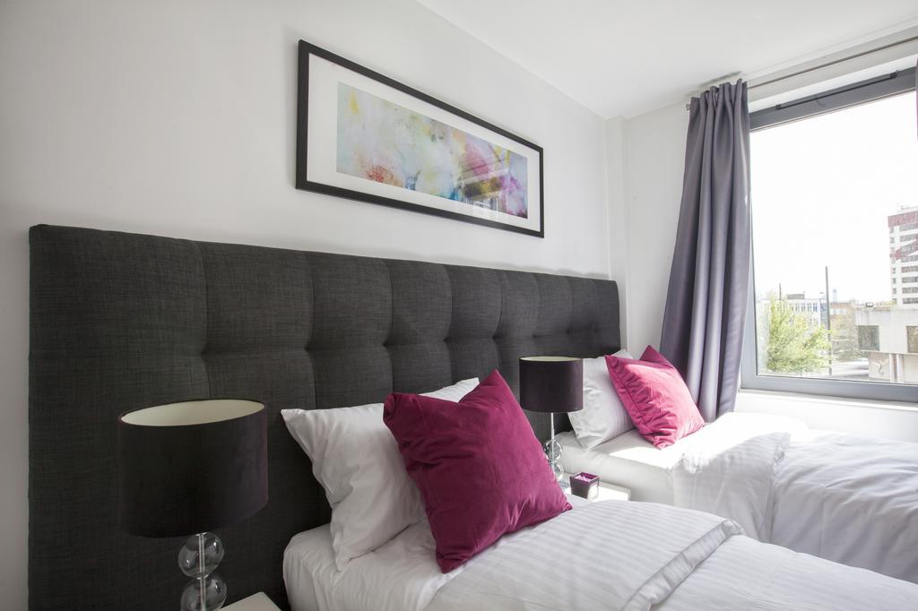 Stratford City- Edge Apartments London Bilik gambar