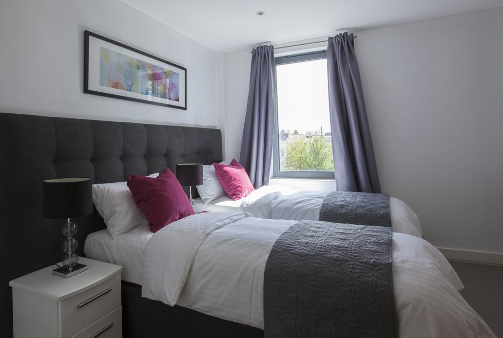 Stratford City- Edge Apartments London Bilik gambar